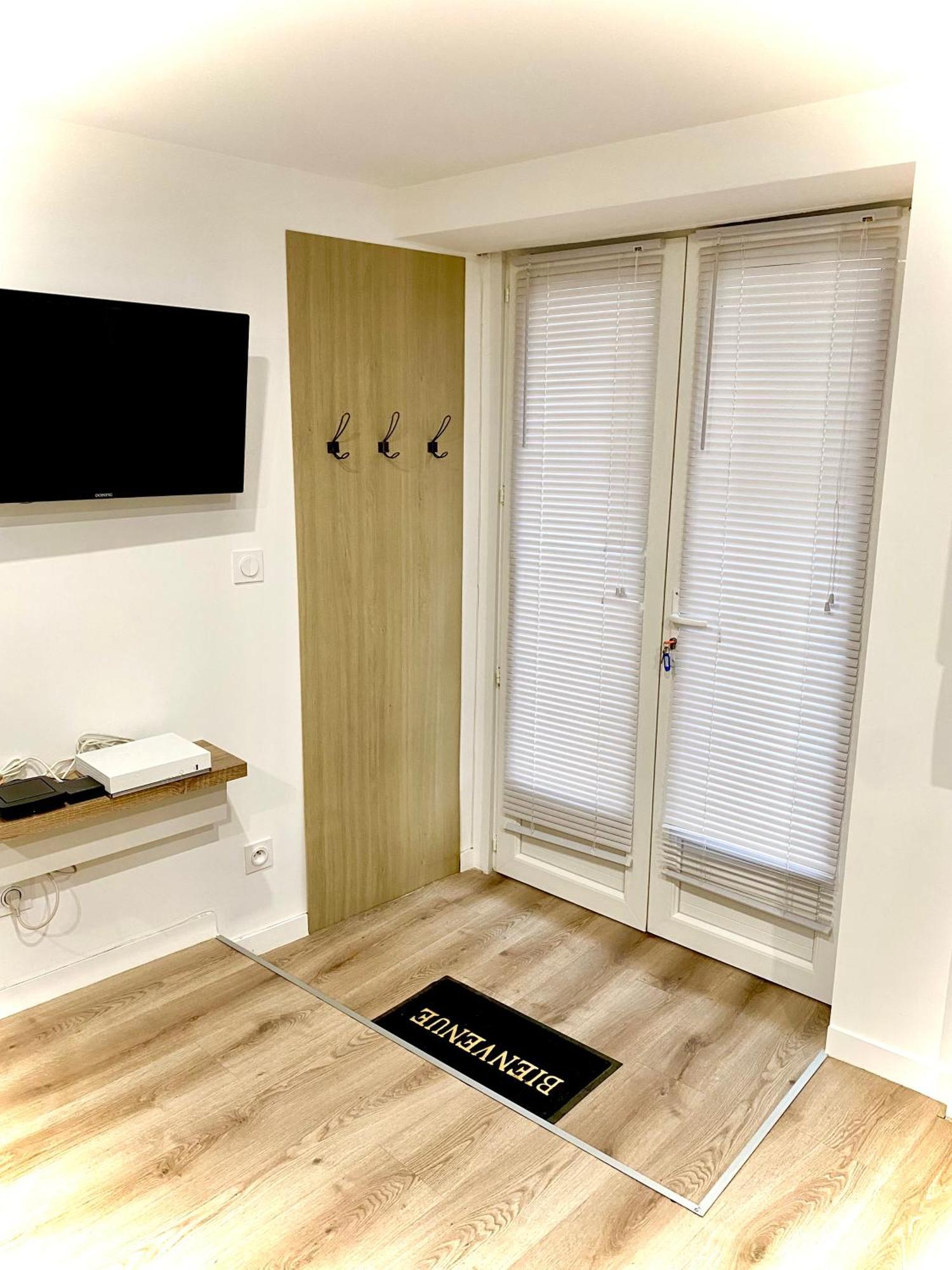 Relax & Cosy Saint Just Saint Rambert Apartment ภายนอก รูปภาพ